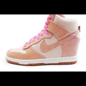 Nike Women’s Dunk Sky Hi